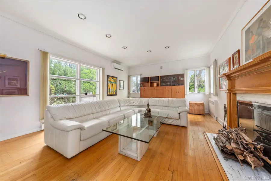 7 Lincoln Road, Great Neck, NY 11021 - #2