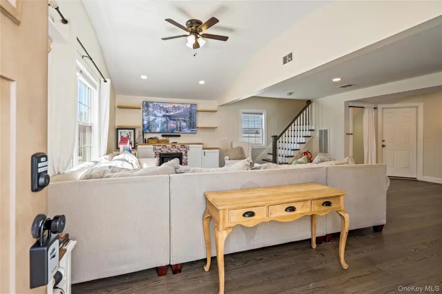 107 Newman Street, Patchogue, NY 11772 - #3