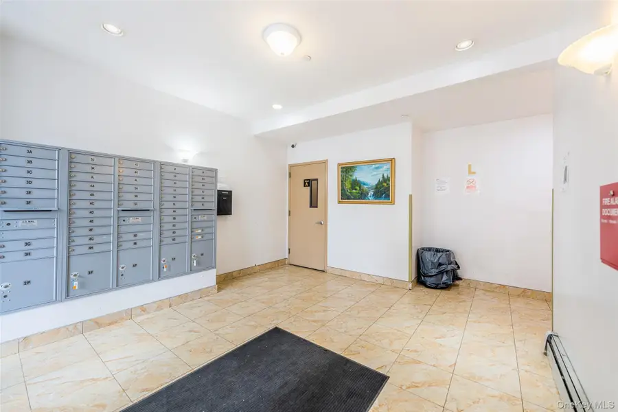 136-21 Latimer Place #6E, Flushing, NY 11354 - #3