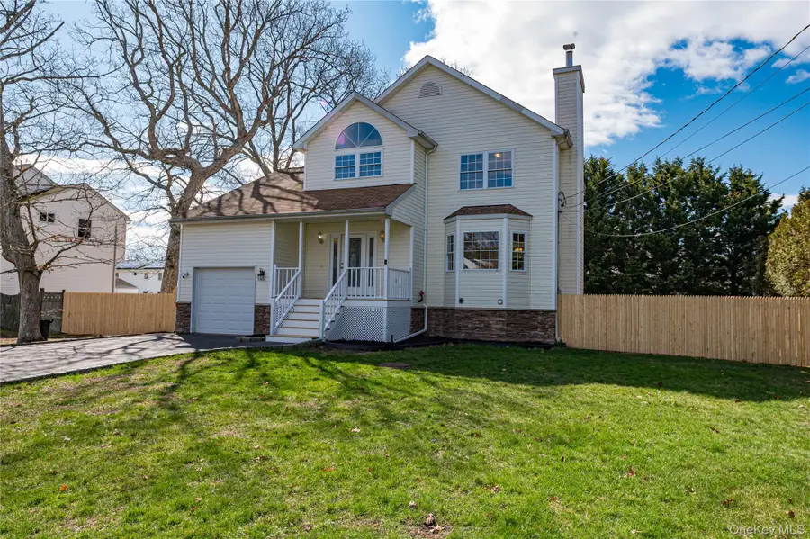 44 Westminster Drive, Shirley, NY 11967 - #2