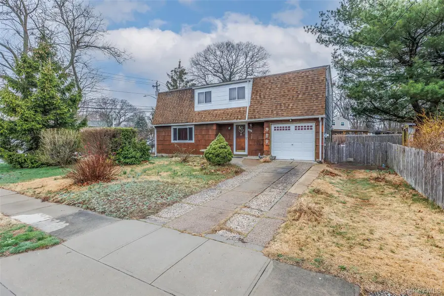 1 Bear Street, Selden, NY 11784 - #2