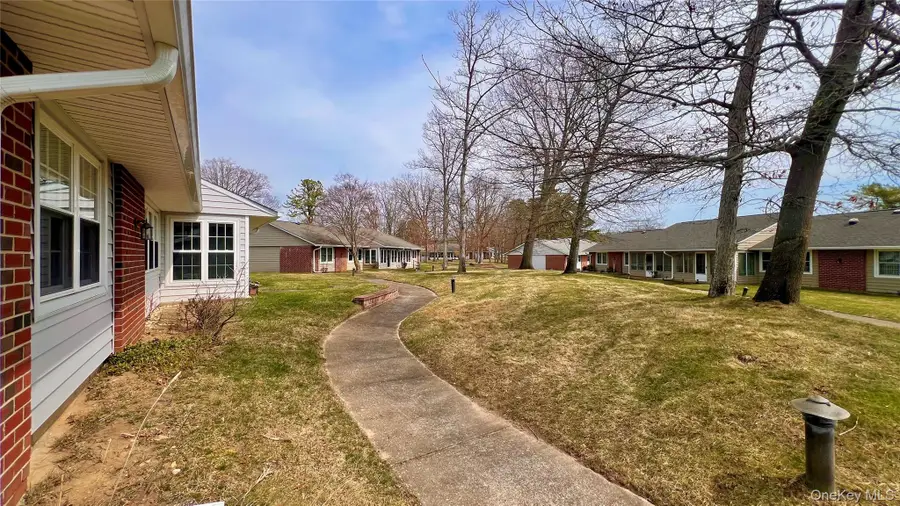 72 Enfield Court #A, Ridge, NY 11961 - #3