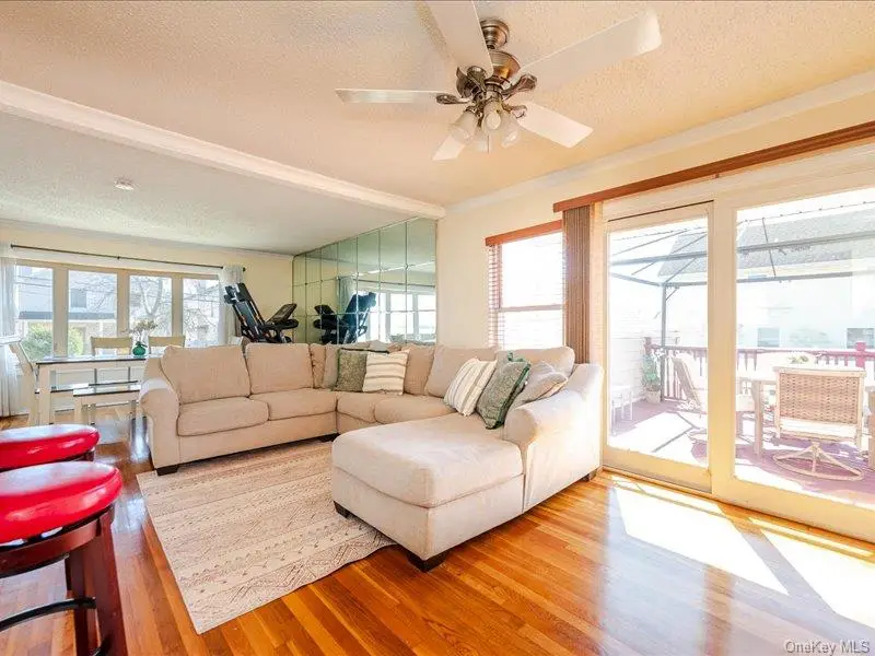 472 Kirkman Avenue, Elmont, NY 11003 - #3