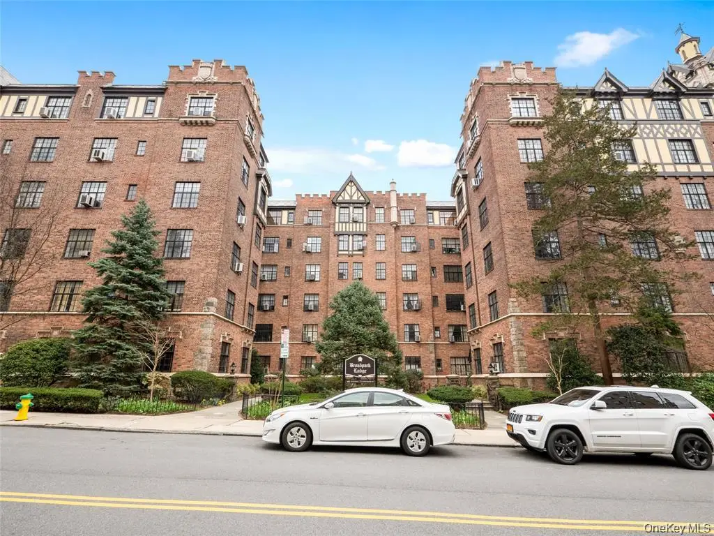 292 Main Street #5H, White Plains, NY 10601 - #1