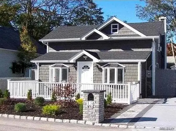 15 Ivy Road, Mastic Beach, NY 11951