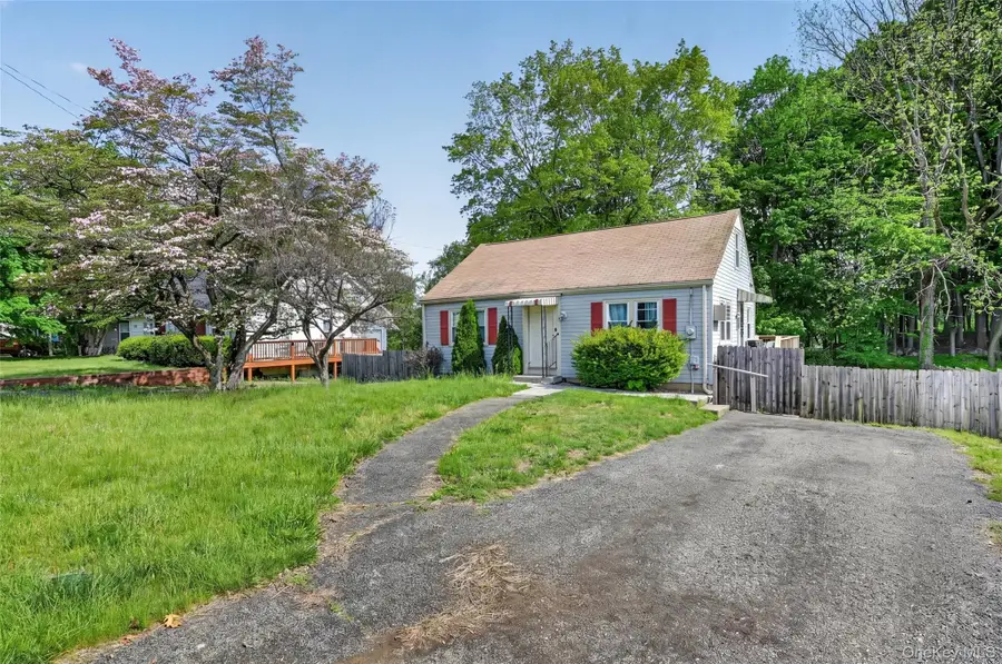 20 Hilltop Drive, New Windsor, NY 12553 - #2
