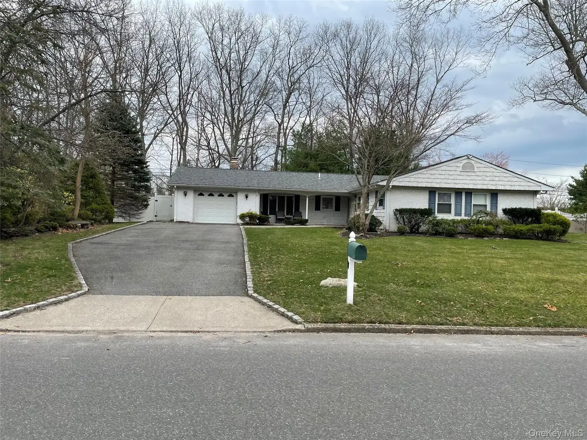 11 Shadetree Lane, Stony Brook, NY 11790 - #1