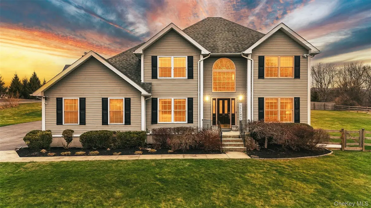 24 Dunthorne Drive, Bloomingburg, NY 12721 - #1