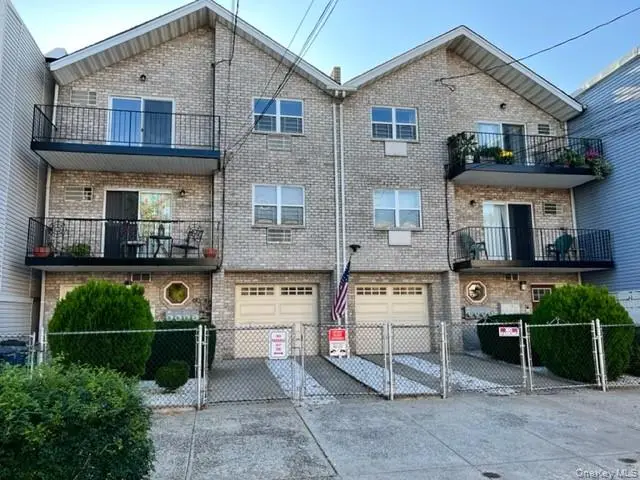 1305 Balcom Avenue, Bronx, NY 10461 - #2