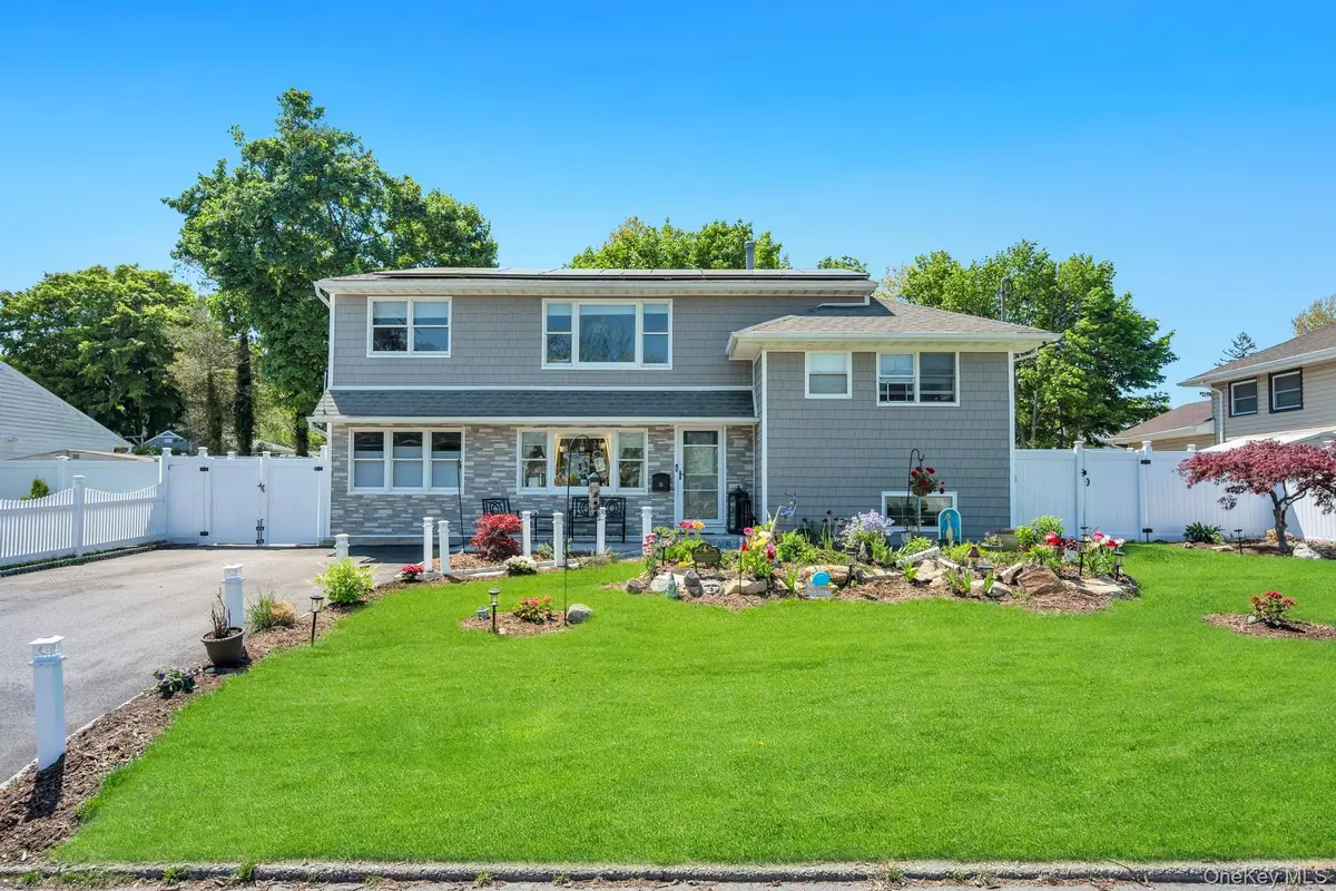 33 Wiltshire Drive, Commack, NY 11725 - #1