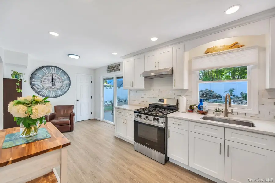33 Wiltshire Drive, Commack, NY 11725 - #2