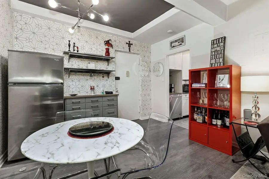 80 Hartsdale Avenue E #101, Hartsdale, NY 10530 - #3