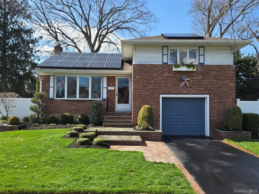 21 Nevin Terrace, Massapequa Park, NY 11762 - #2