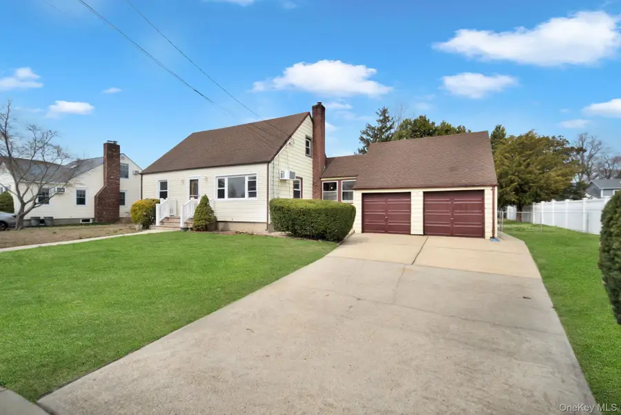 77 Spencer Street, Farmingdale, NY 11735 - #2