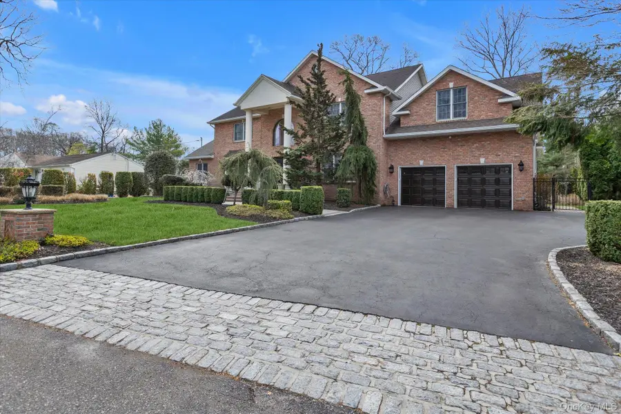 36 Fox Lane, Dix Hills, NY 11746 - #3