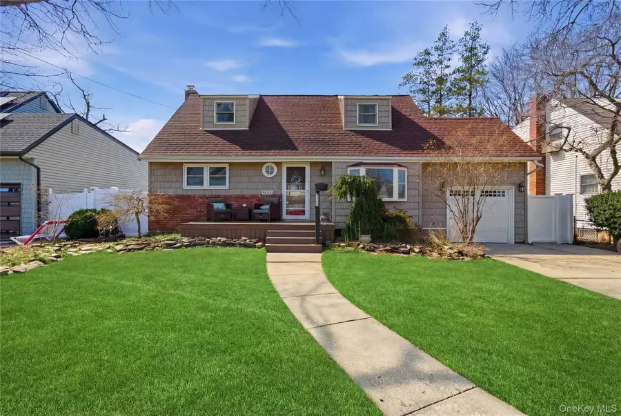 332 1st Avenue, Massapequa Park, NY 11762 - #3