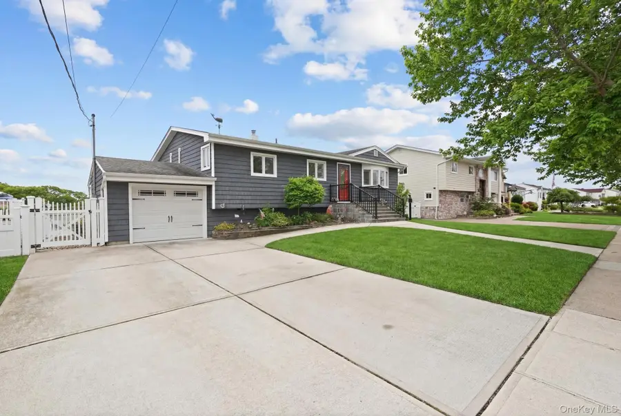 3965 Darby Lane, Seaford, NY 11783 - #2