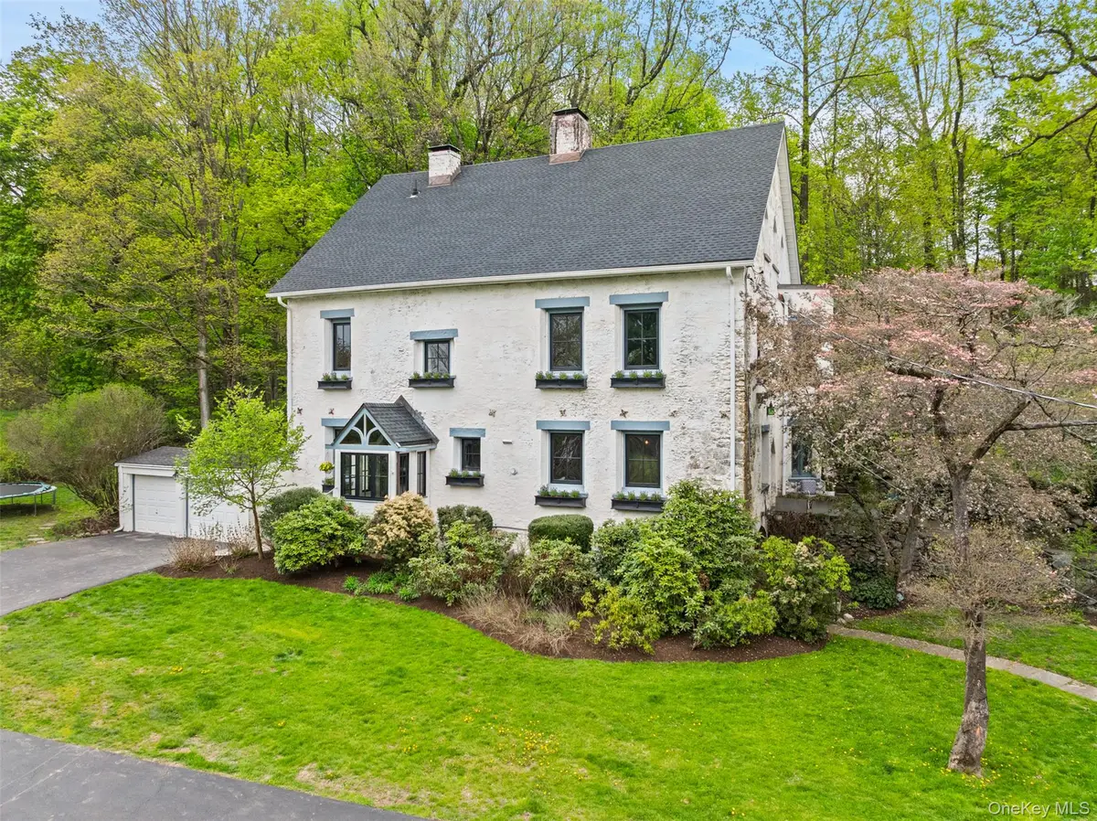 33 Aldridge Road, Chappaqua, NY 10514 - #1
