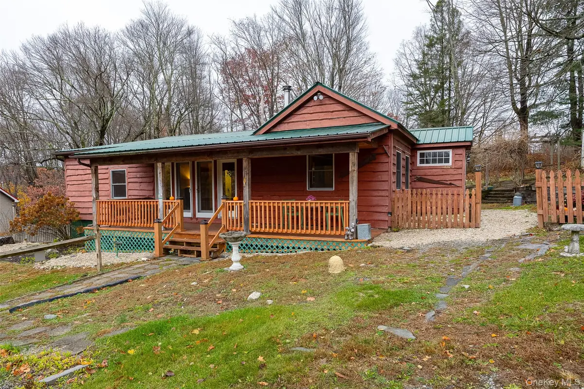 18 Hummingbird, Staatsburg, NY 12580 - #1