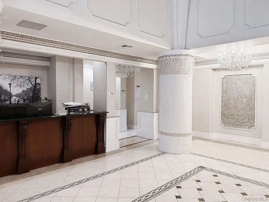 Negotiate Through 63 36 99th Street Rego Park, Ny 11374 4h, Rego Park, NY 11374 - #2