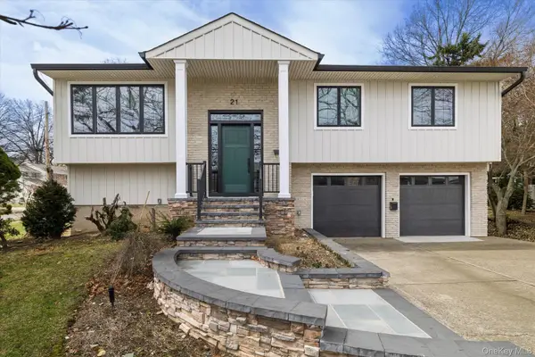 21 Dunhill Road, New Hyde Park, NY 11040