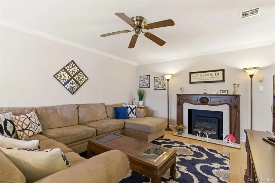 47 Forge Lane, Coram, NY 11727 - #3