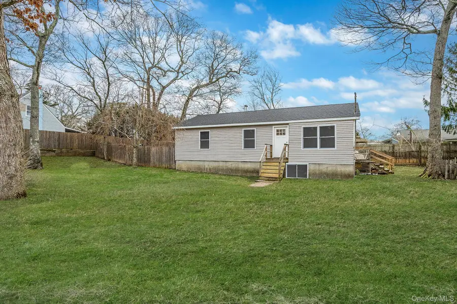 28 Dale Avenue, Riverhead, NY 11901 - #2