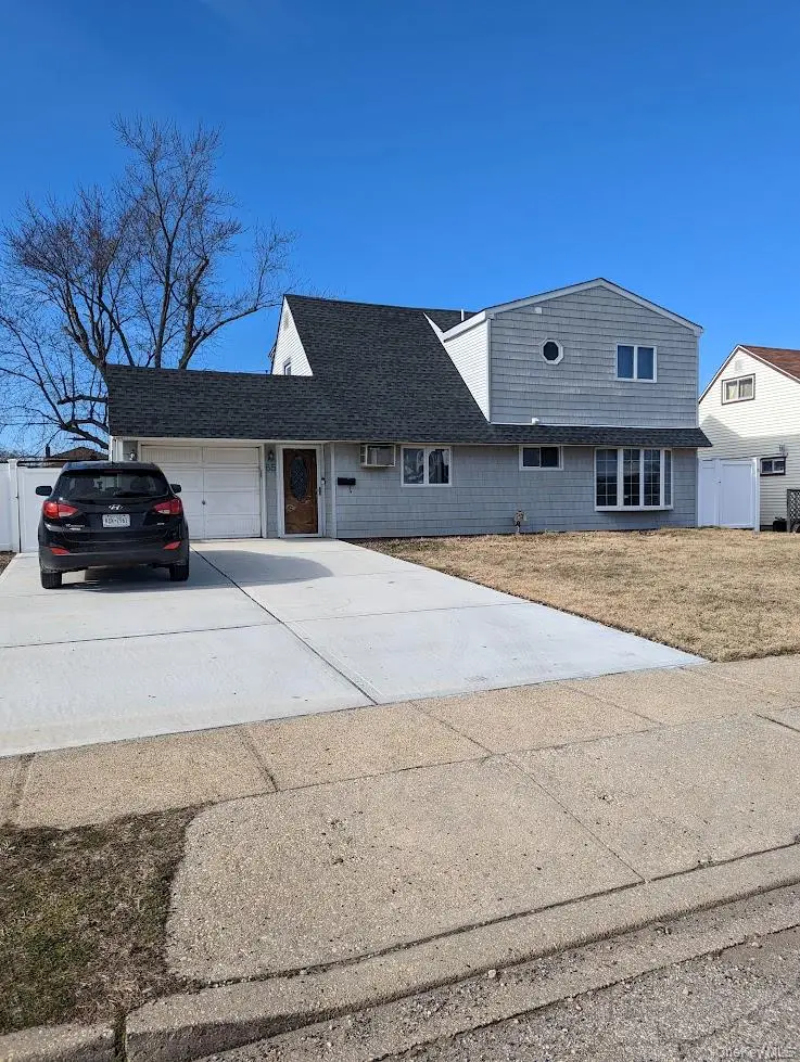 65 Prentice Road, Levittown, NY 11756 - #1