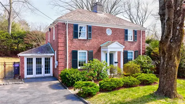 61 Kathwood Road, White Plains, NY 10607