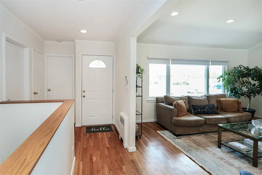 921 Ilse Court, North Bellmore, NY 11710 - #3