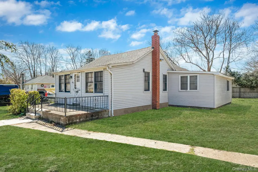 2 Roberts Avenue, Mastic Beach, NY 11951 - #2