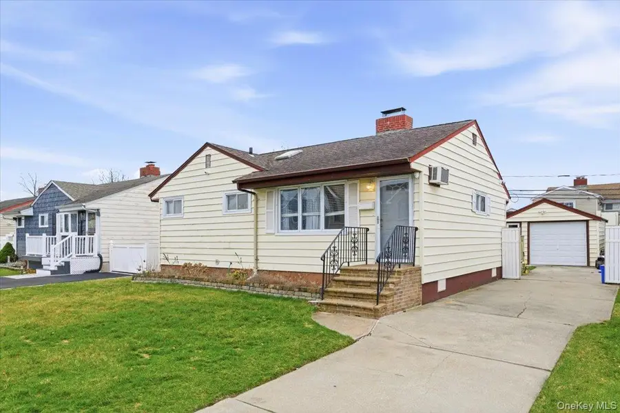 61 Grant Street, Freeport, NY 11520 - #2