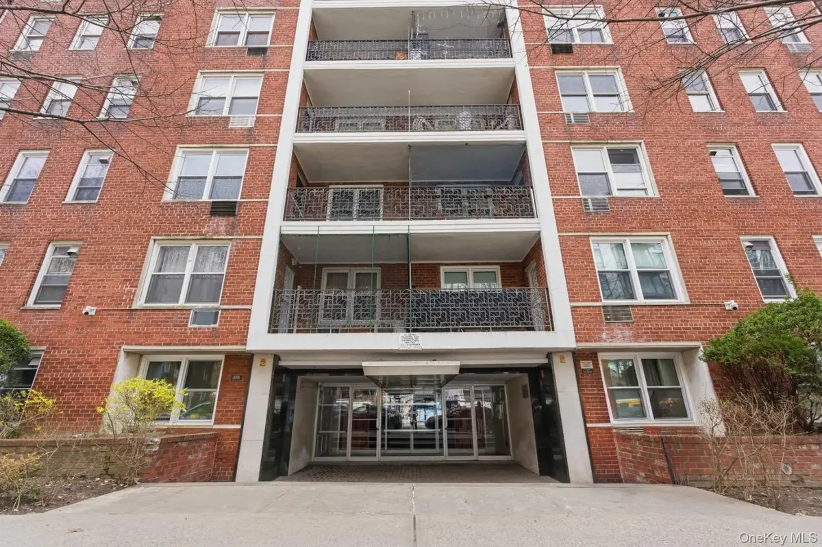 144-30 Sanford Ave #6V, Flushing, NY 11355 - #1