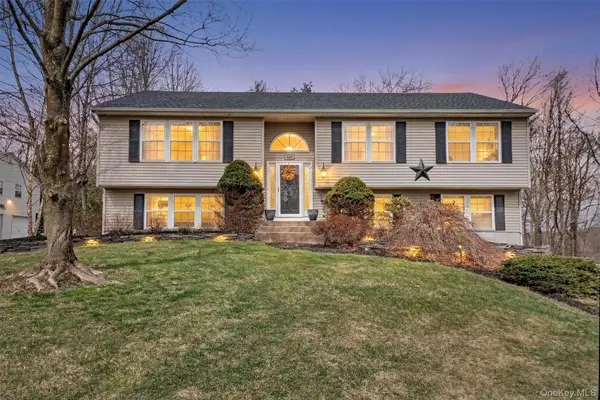 123 Foxwood Drive S, Newburgh, NY 12550