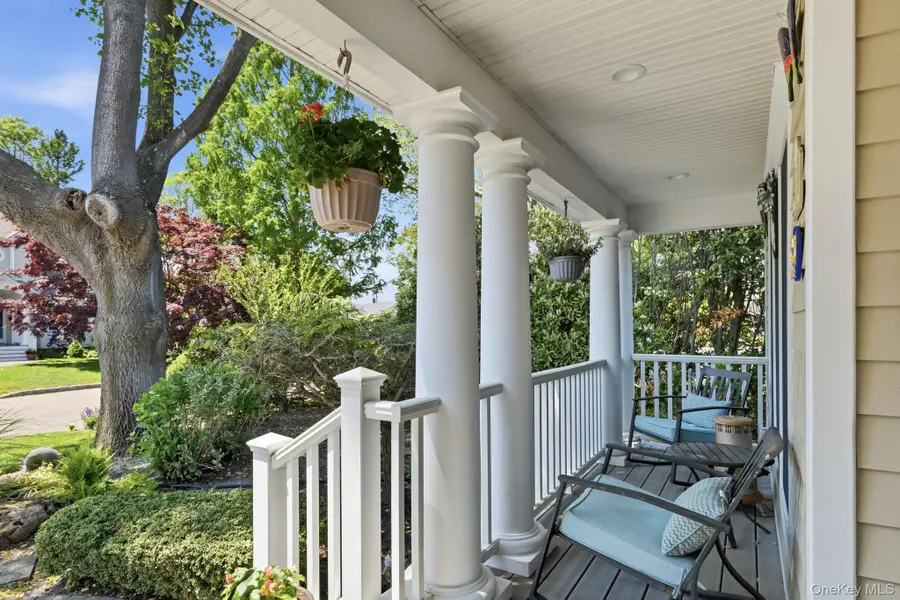 71 Mc Cue, Babylon, NY 11702 - #3