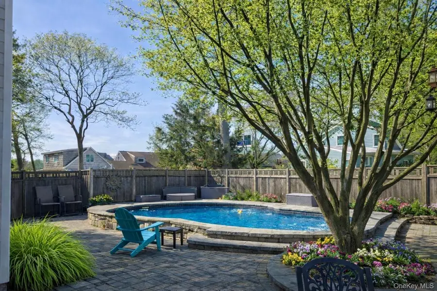 33 2nd Street, Bayport, NY 11705 - #3