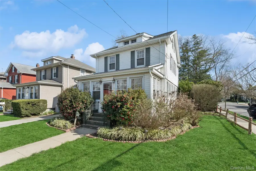 262 Floral Boulevard, Floral Park, NY 11001 - #2