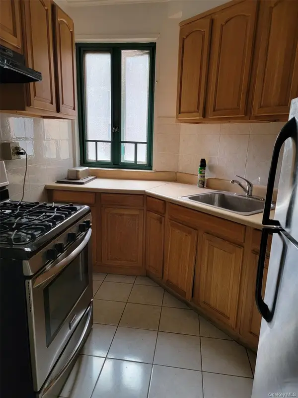 2220 E Tremont Avenue #4E, Bronx, NY 10462