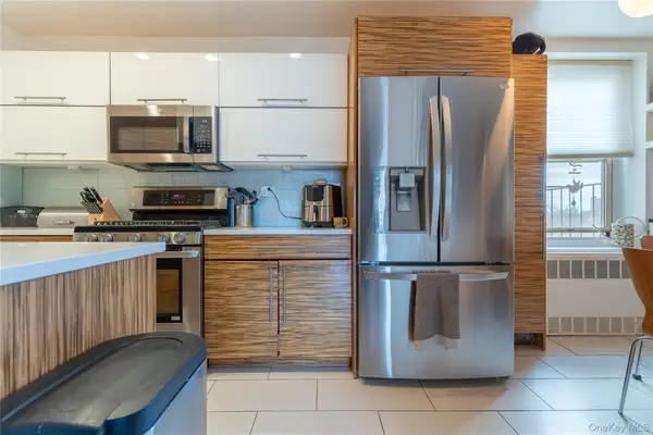 211-10 18th Avenue #6E, Bayside, NY 11360