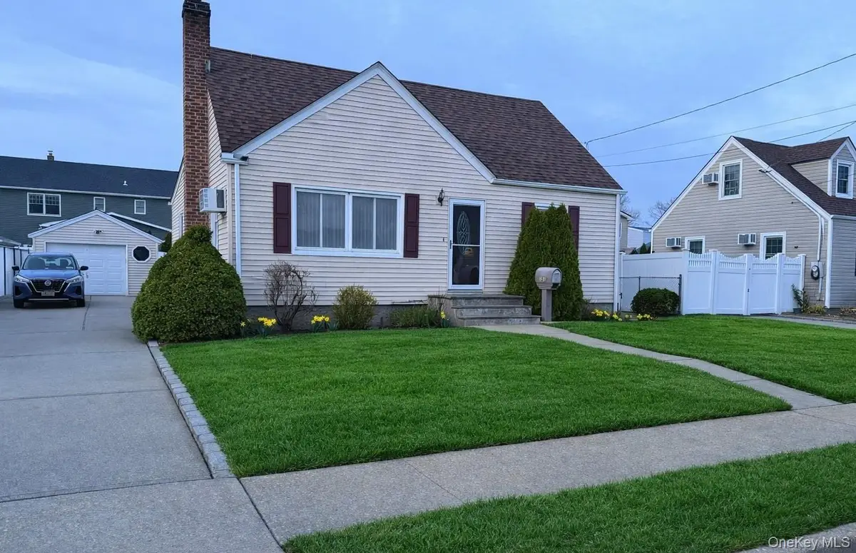 157 Ontario Avenue, Massapequa, NY 11758 - #1