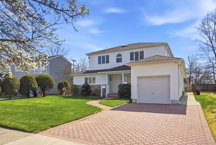 157 Rose Lane, New Hyde Park, NY 11040 - #2