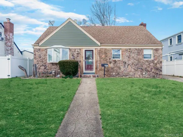 215 Hathaway Avenue, Elmont, NY 11003
