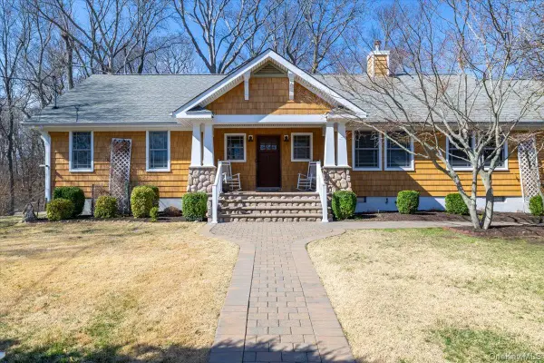 14 Cedar Street, Wading River, NY 11792