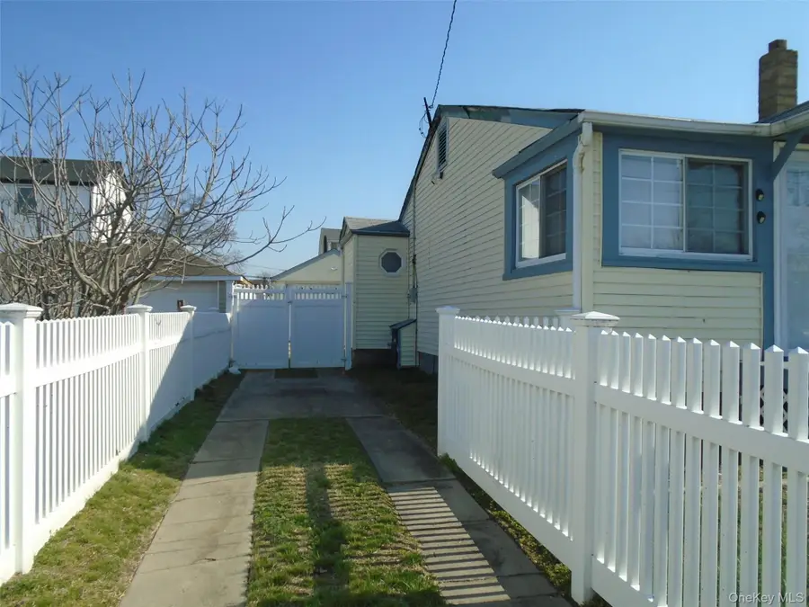 12 North Boulevard, East Rockaway, NY 11518 - #3