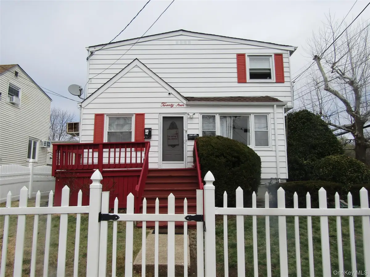 Address Withheld By Seller, Lynbrook, NY 11563 - #1