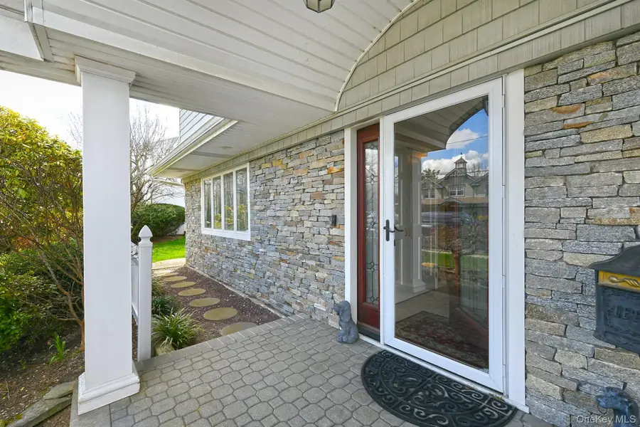 1968 Cynthia Lane, Merrick, NY 11566 - #3