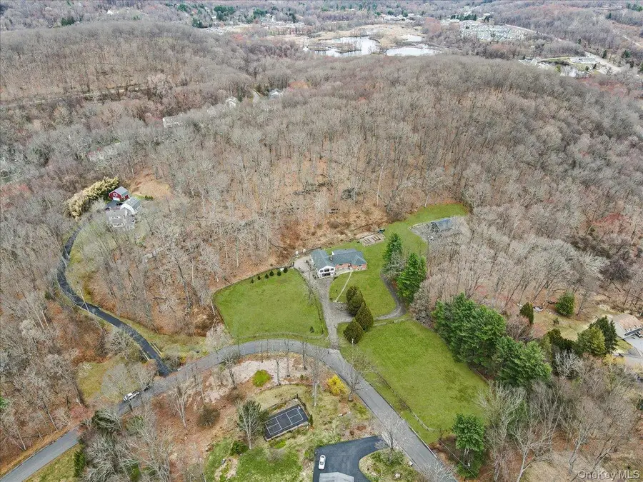 6 Annarock Drive, Somers, NY 10589 - #2