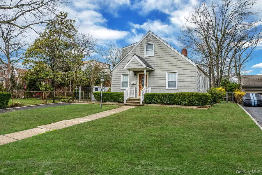 1760 Slocum Street, Hewlett, NY 11557 - #2