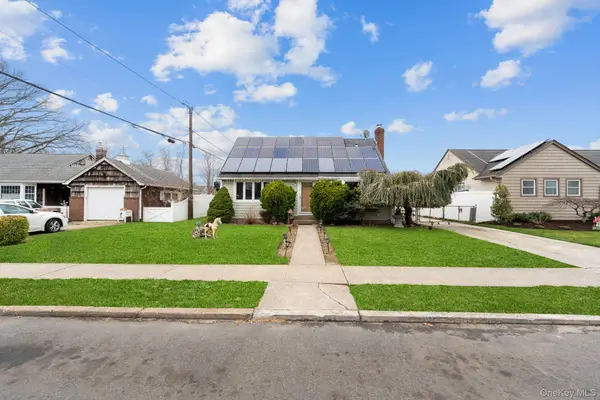 762 Buchanan Road, East Meadow, NY 11554