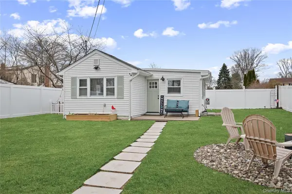 333 Cass Street, Dix Hills, NY 11746